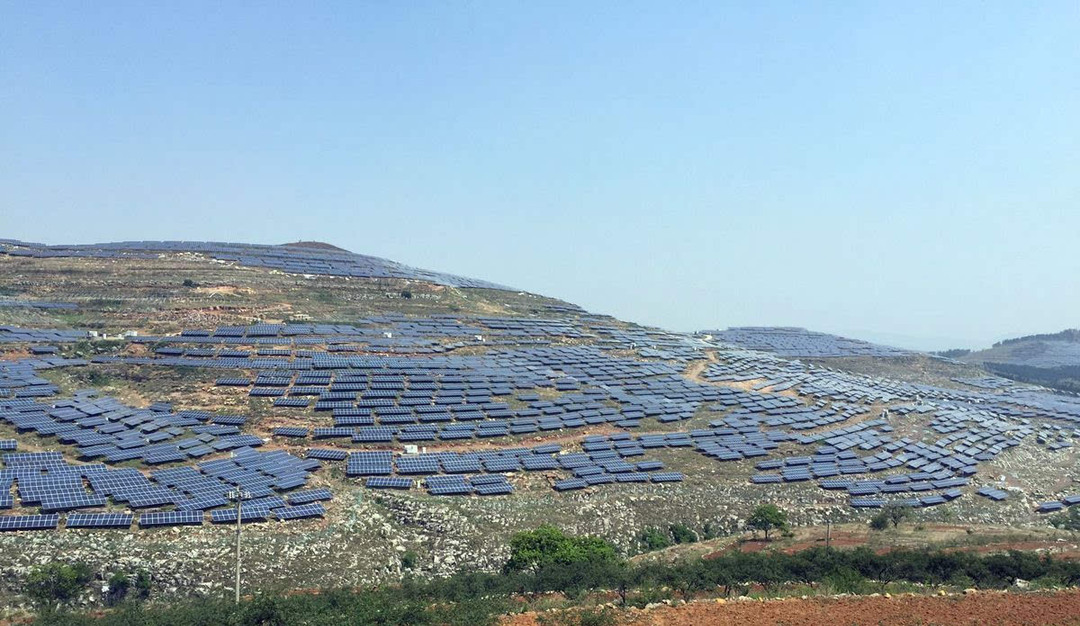 說光用光：建設光伏發電站，荒山變成“能源山”