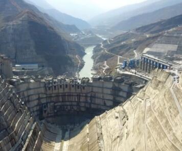 疫情下的國家重大項目建設:白鶴灘水電站