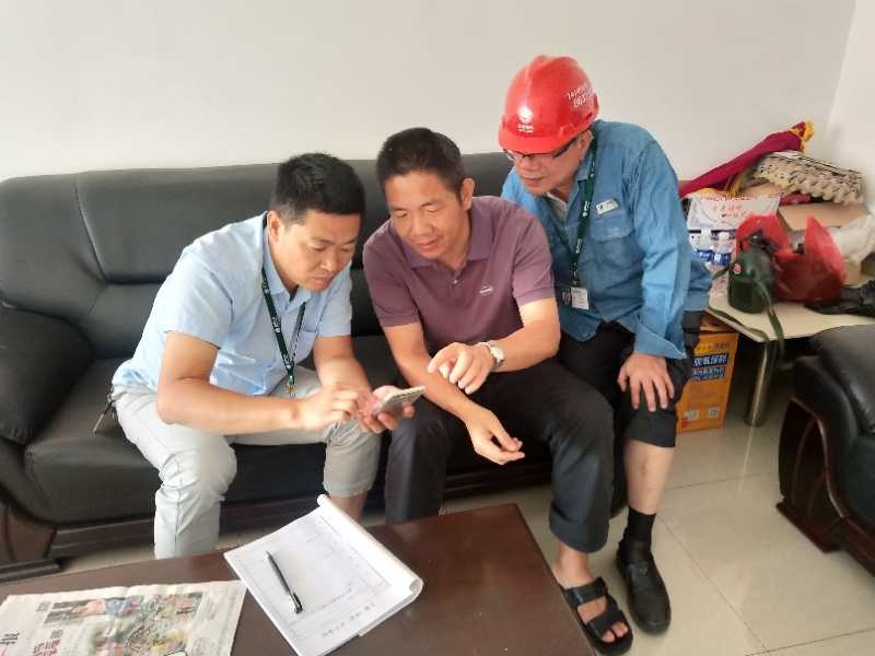 國網南城縣供電公司深入園區企業推廣“網上國網”APP