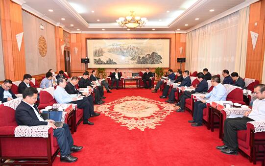 國家電投黨組副書記、總經理江毅拜會青海省領導并調研黃河公司