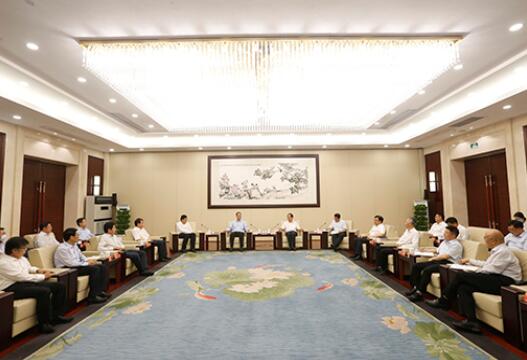國(guó)家電網(wǎng)董事長(zhǎng)毛偉明與浙江省委書(shū)記車俊、省長(zhǎng)袁家軍會(huì)談