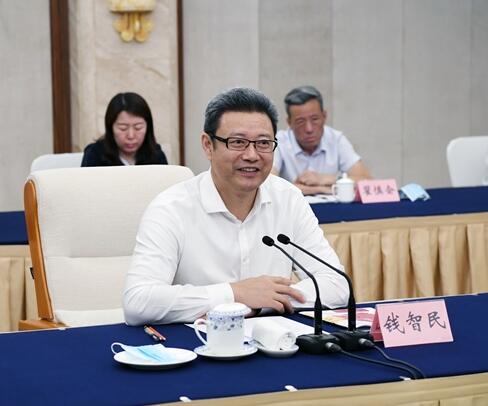 國家電投黨組書記、董事長錢智民拜會重慶市委副書記、市長唐良智