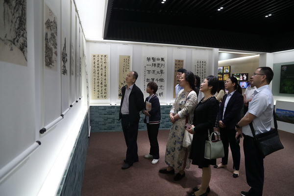 國網寧海縣供電公司開展建黨百年職工廉政書畫攝影聯展
