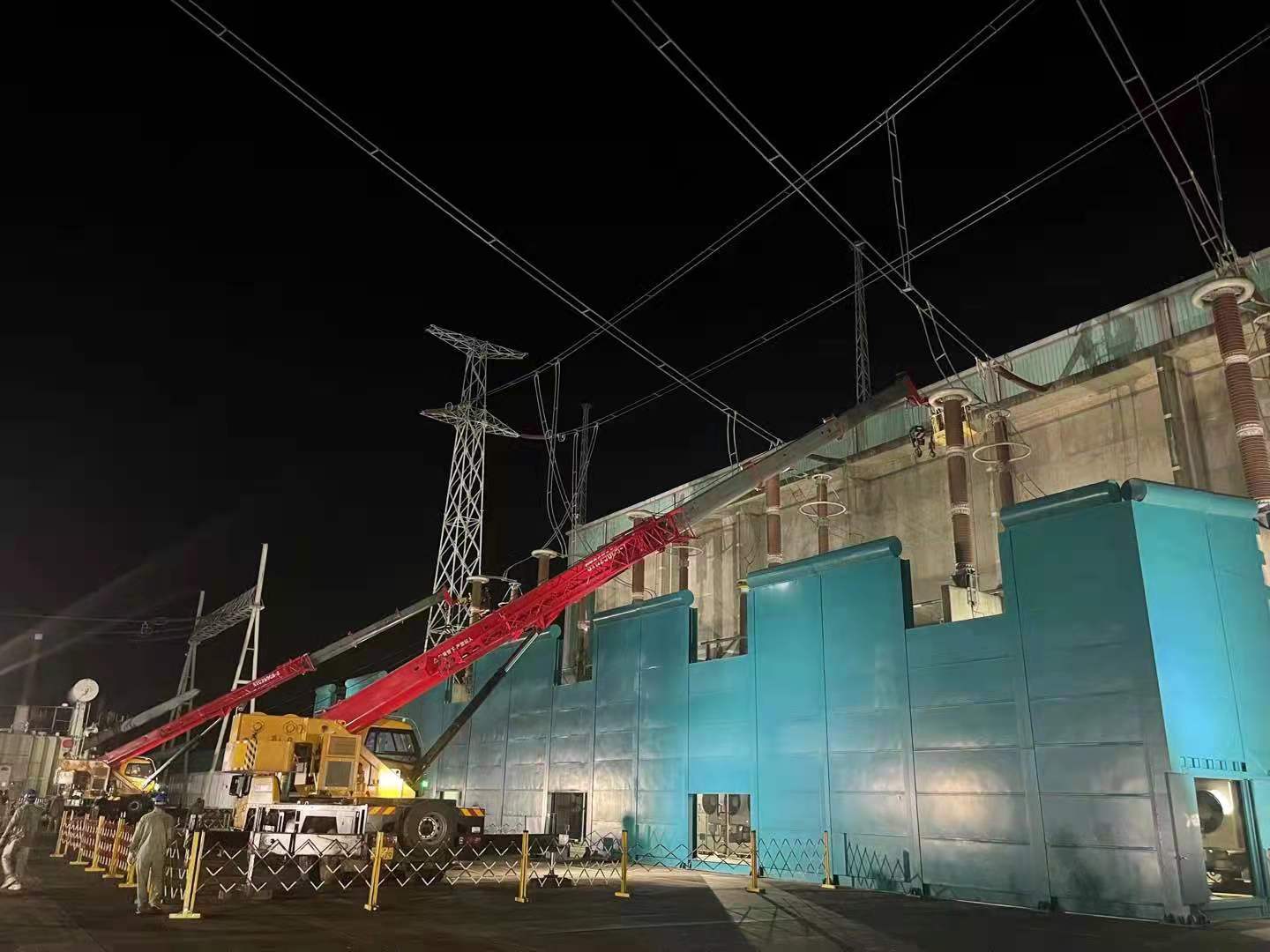 鄂電“鐵軍”：30個小時晝夜搶修作業，守護西電東送電網大動脈