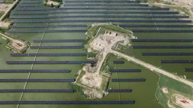 18.73MW！中石油首個水面光伏項目并網(wǎng)發(fā)電