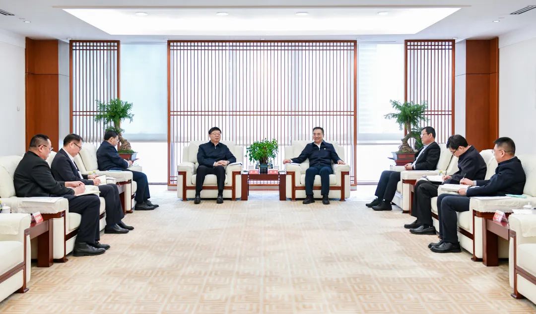大唐集團有限公司黨組書記、董事長鄒磊會見吉林省委常委、省委秘書長李偉