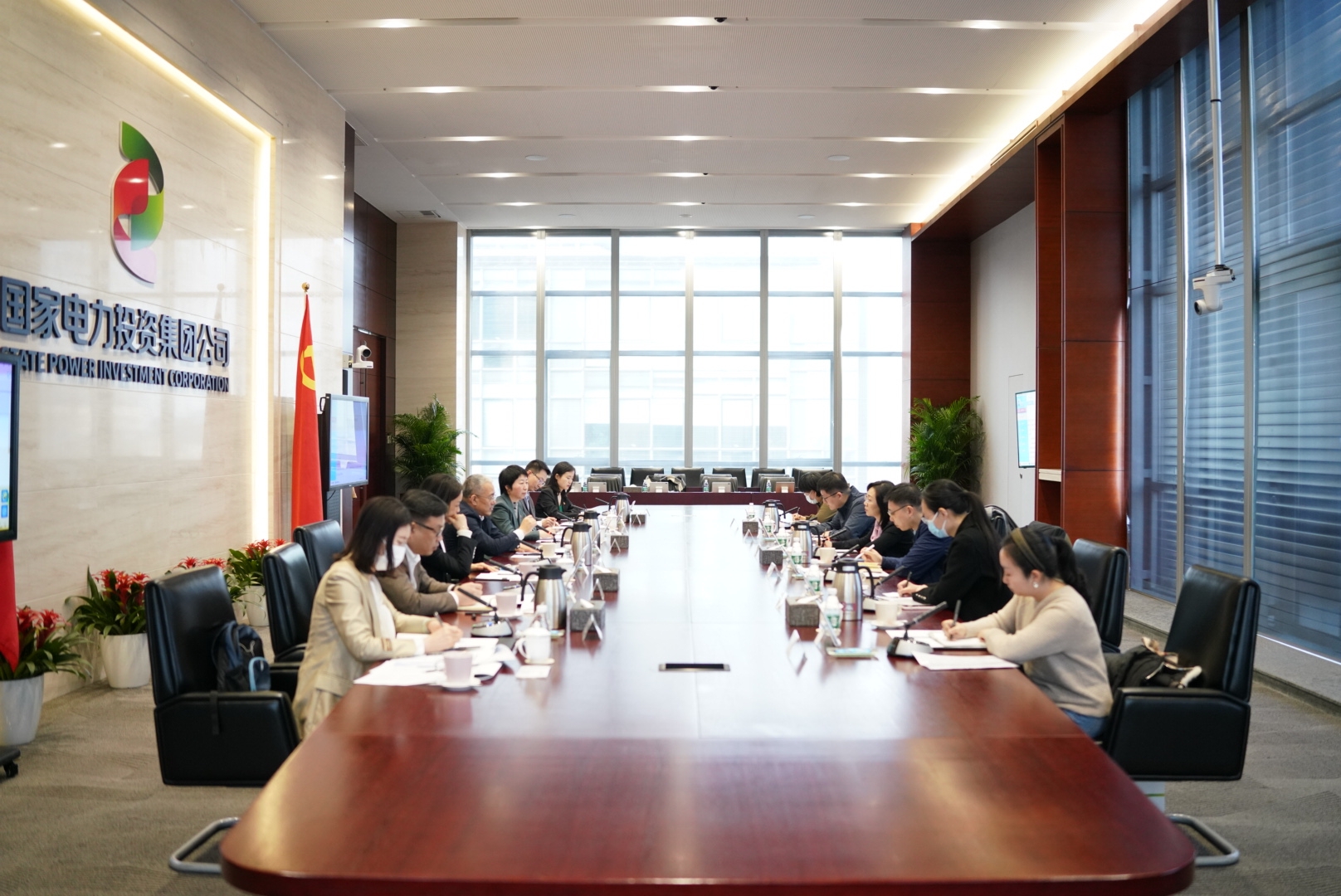中宣部國際聯絡局到國家電投調研