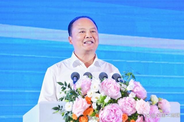 全國工商聯(lián)副主席，通威集團董事局主席劉漢元：加快建設(shè)可再生能源 構(gòu)建川渝清潔能源一體化