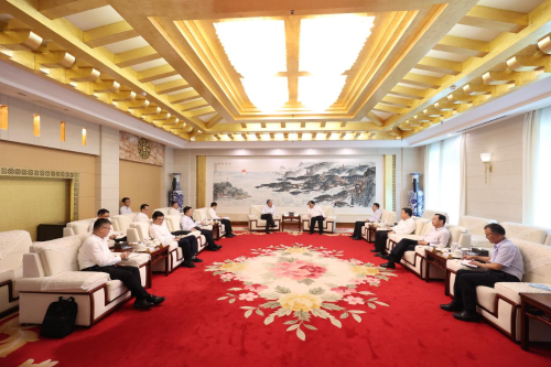 中國電建黨委副書記、總經(jīng)理王斌與山東省委常委、煙臺市委書記江成會談