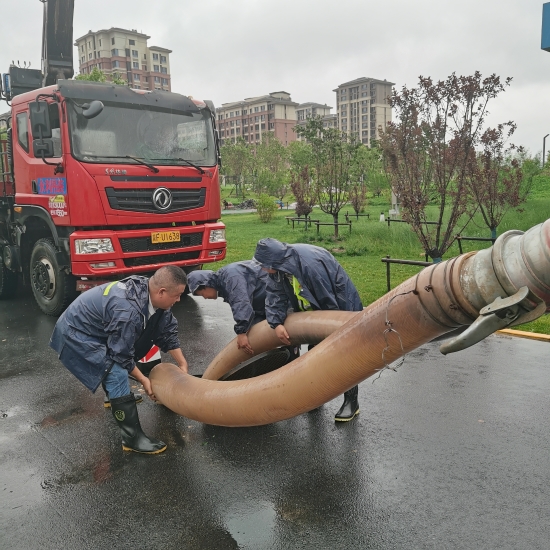 聞“汛”而動，彰顯央企擔當——水電三局雄安項目全力奮戰防汛搶險第一線