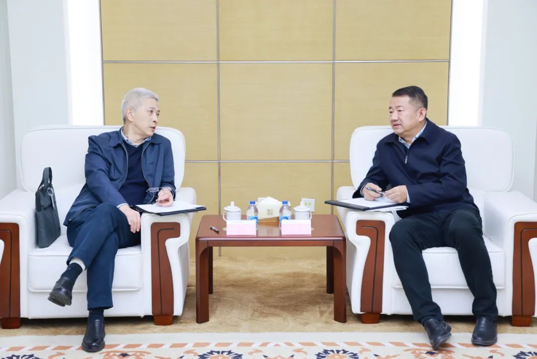 中國一重集團(tuán)黨委書記、董事長徐鵬一行拜訪大唐環(huán)境黨委書記、董事長朱利明