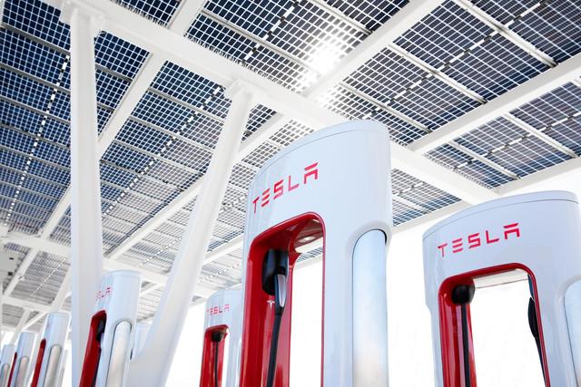 特斯拉將在佛羅里達州建全球最大超級充電站，提供超200個充電樁