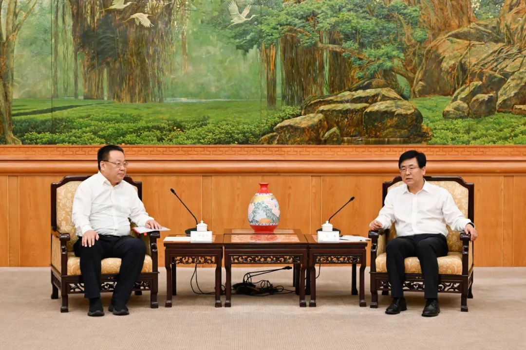 中核集團總經(jīng)理、黨組副書記申彥鋒拜會福建省委副書記、省長趙龍