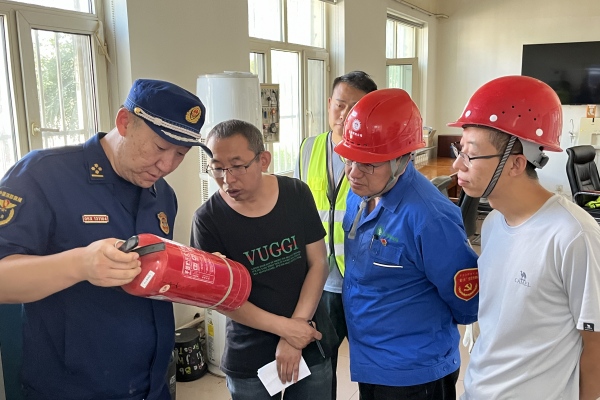 內蒙古電力公司烏海千里山供電公司:蒙電愛心光明行,用電無憂筑防線