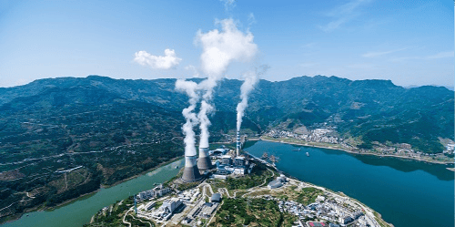 華電重慶公司:不懼烤“驗暑”寫擔當