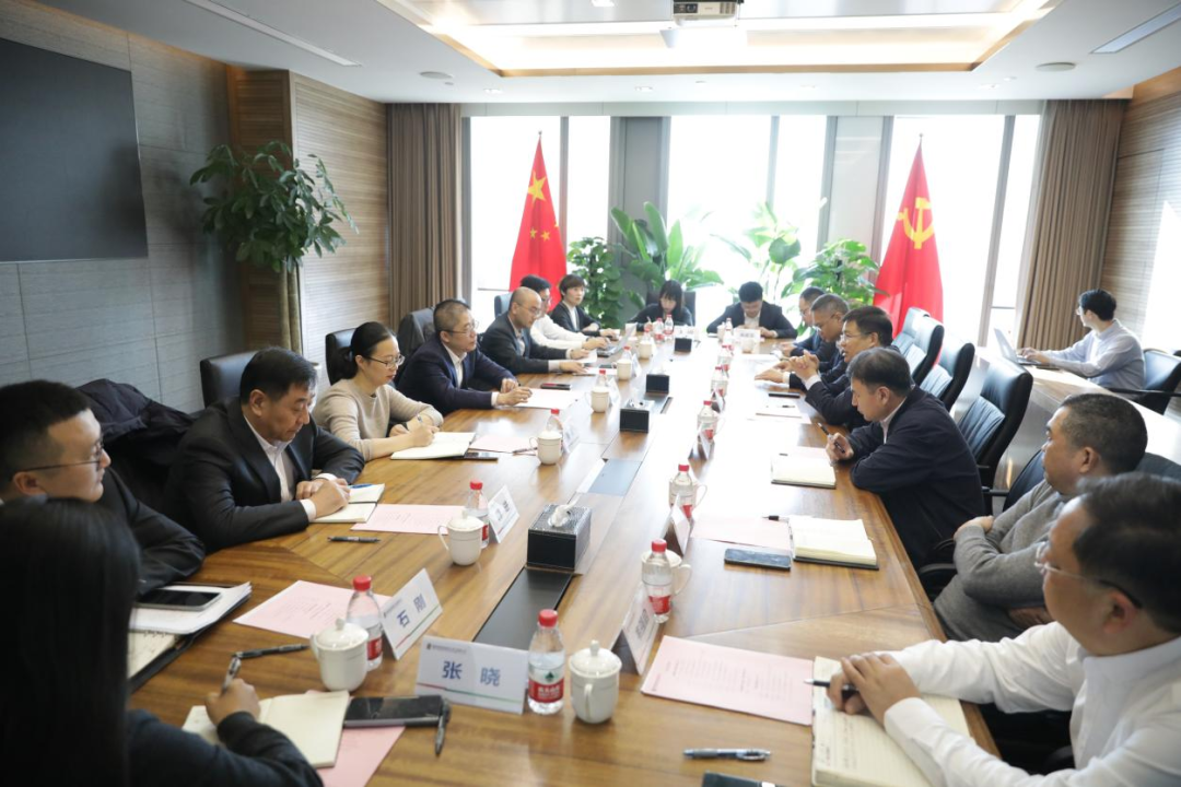 國家電投浙江公司總經理、黨委副書記黃保軍會見浙商銀行總行黨委委員、副行長景峰