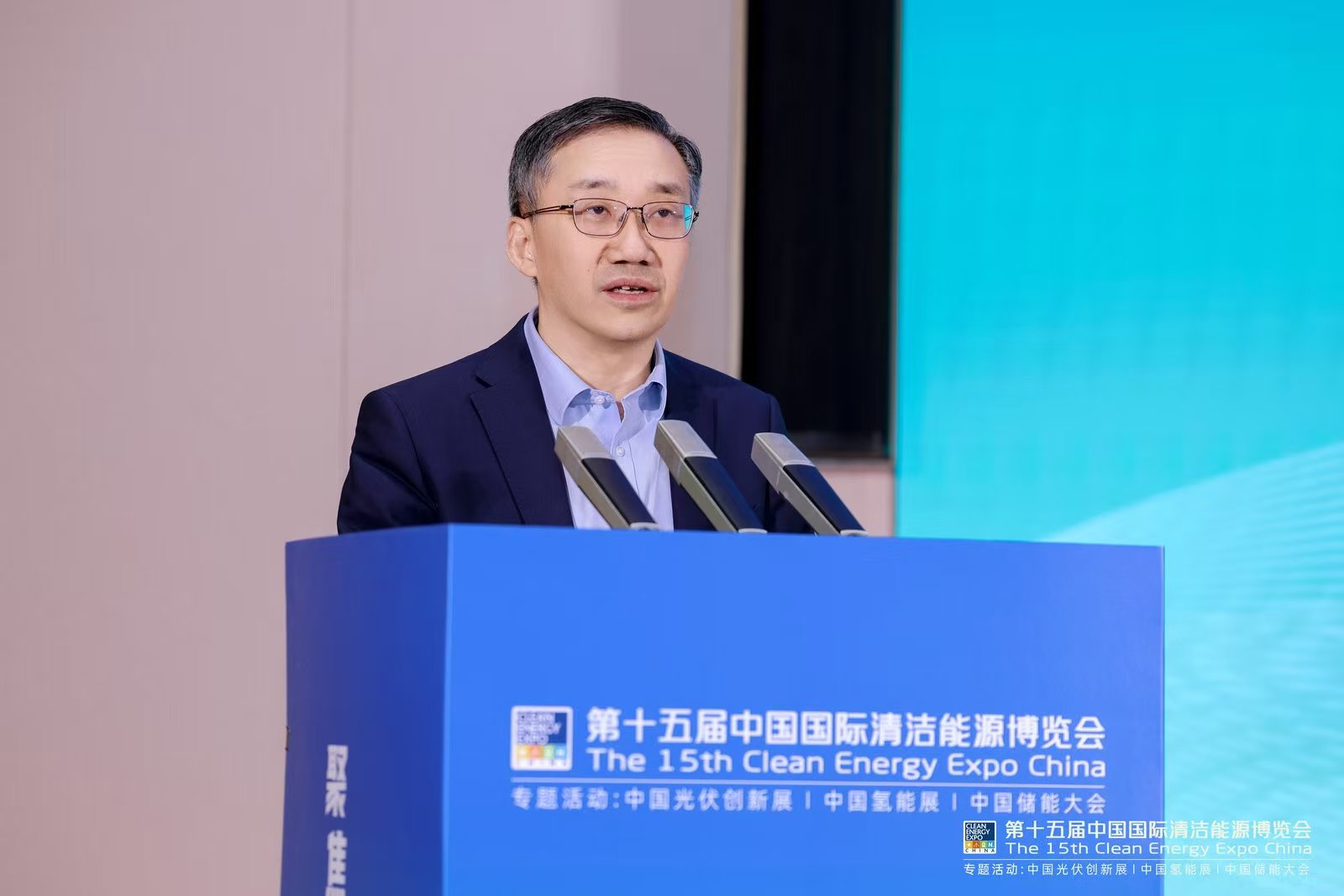 中電聯副秘書長劉永東：我國清潔能源發展迅猛，新型電力系統正加速構建